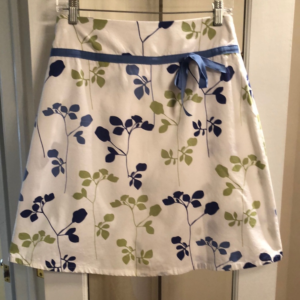 White Floral A-Line Skirt with Blue Trim